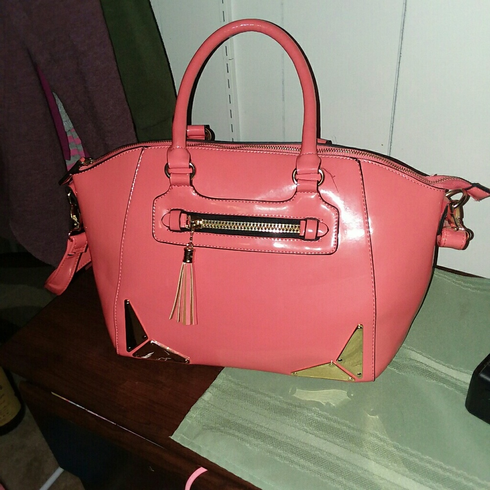 Carry on, peach bag with hint of gold, huge!!